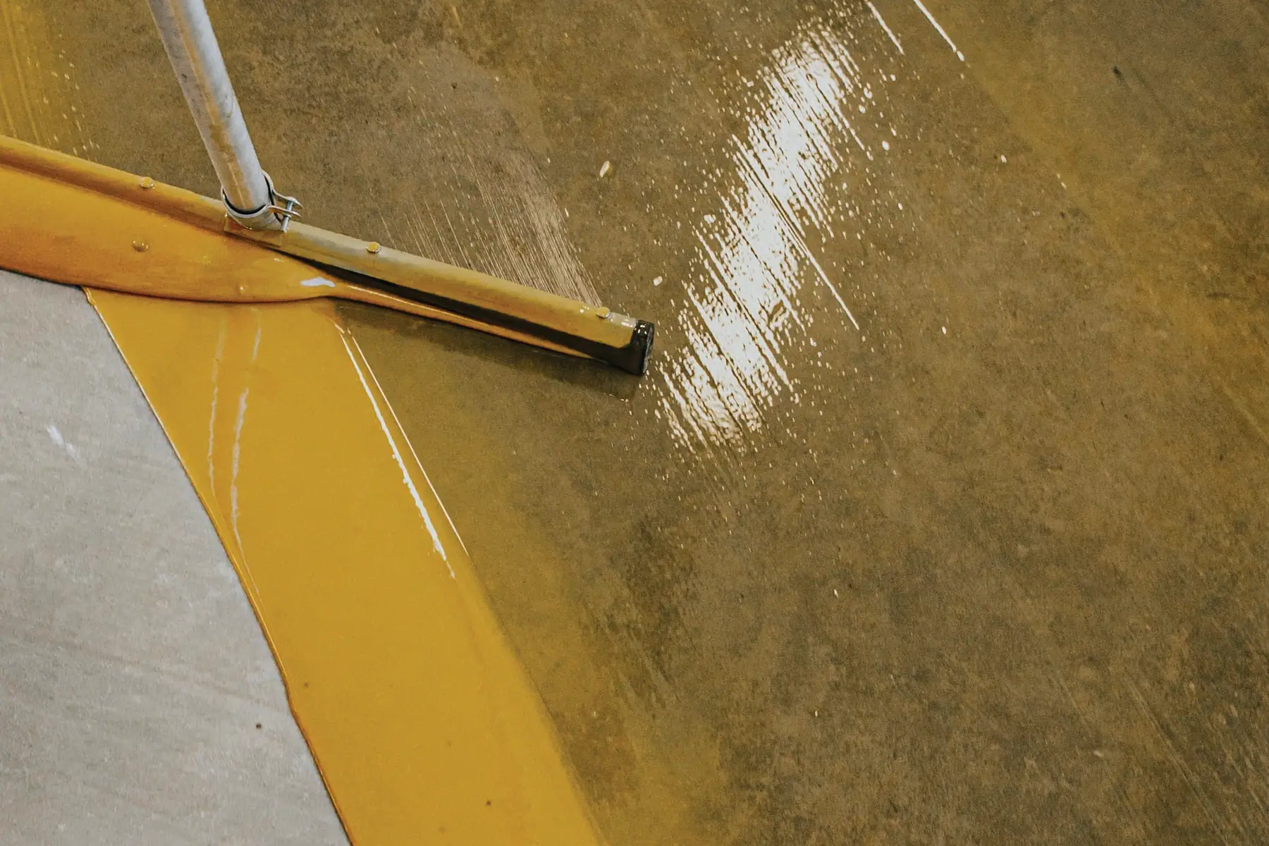 Clear Epoxy Flooring-bg